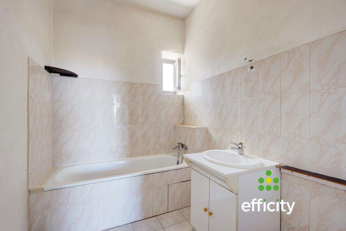 Appartement à OULLINS