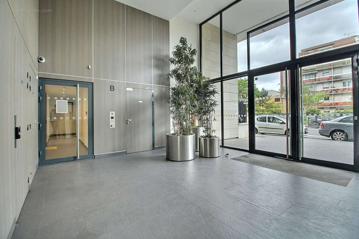 Appartement à COLOMBES