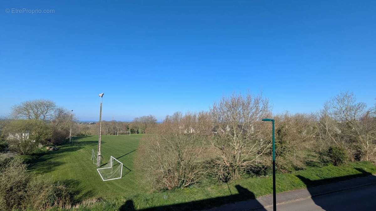 Maison à PLONEVEZ-PORZAY