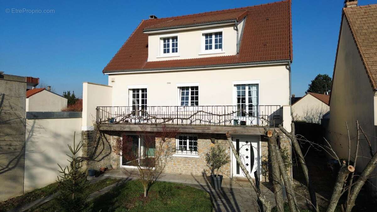 Maison à LE PLESSIS-PATE