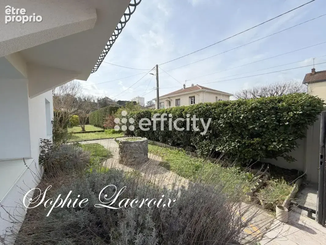 Maison 130 m² à Saint-Rambert-D'albon  - photo 11