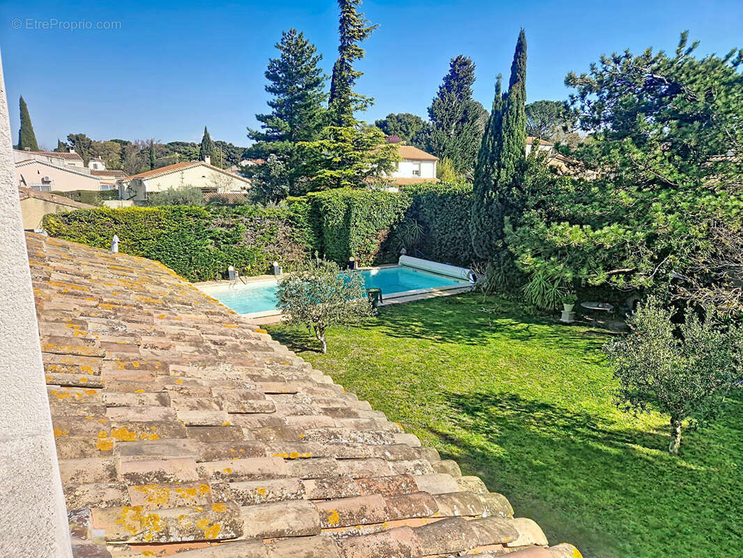 Maison à LES ANGLES