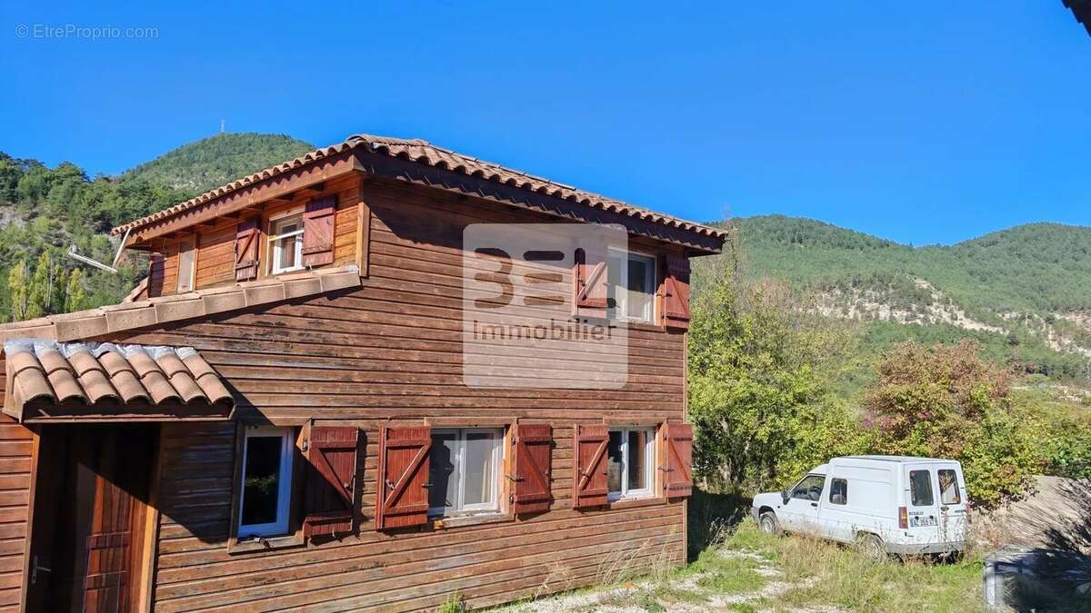 Maison à CHATEAUNEUF-DE-BORDETTE