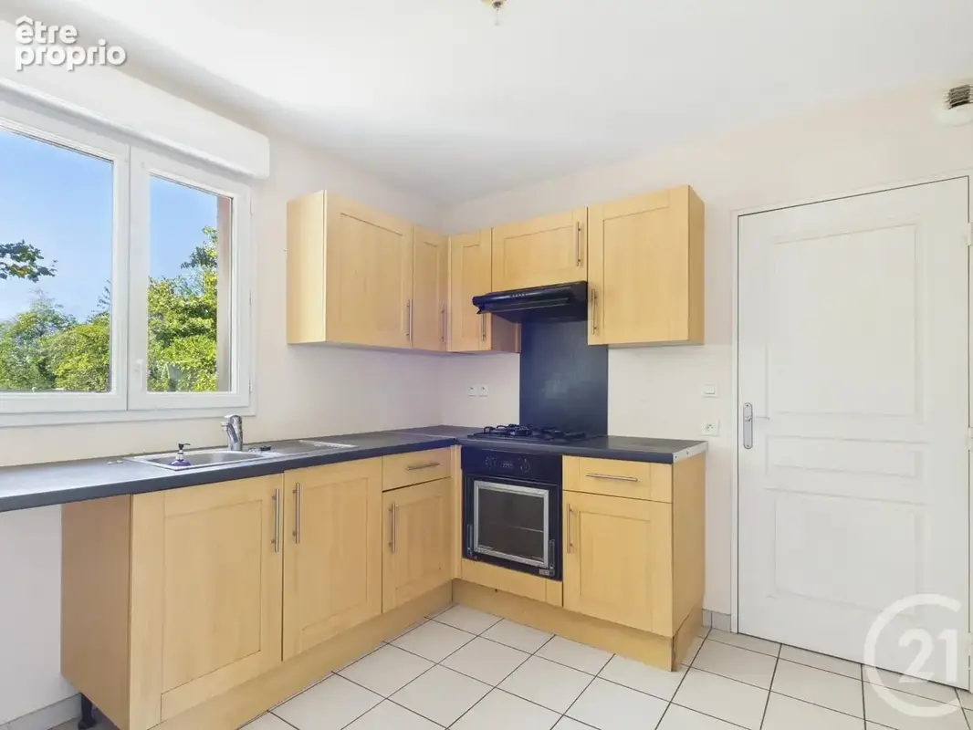 Maison 5 pièces 105 m² à vendre à Chartres (28000) - photo 5