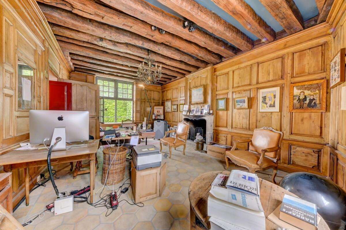 Maison à PARIS-4E