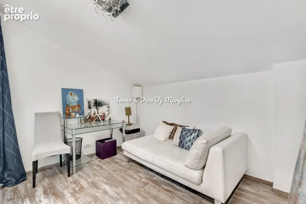 Appartement 225 m² à Joinville-Le-Pont  - photo 5