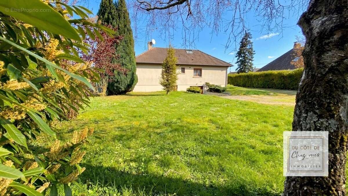 Maison à LA RIVIERE-DE-CORPS