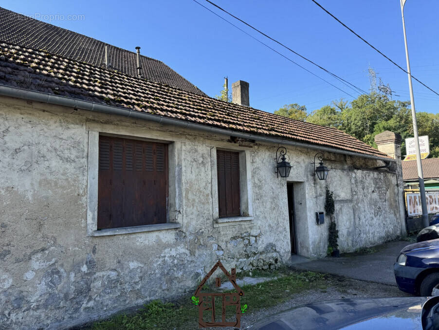 Commerce à BONNIERES-SUR-SEINE
