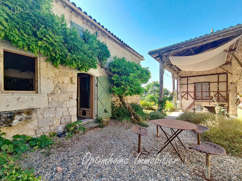 Maison à SAINT-ROBERT