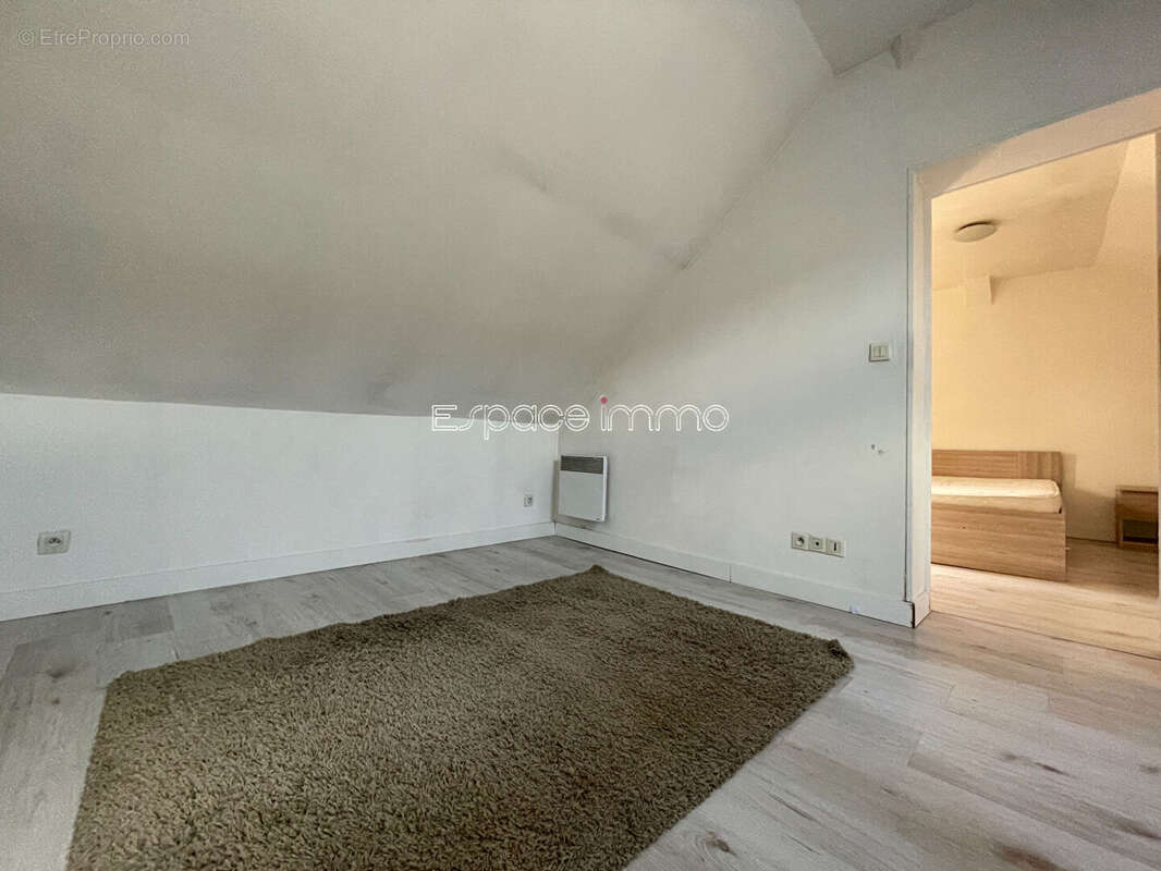 Appartement à DEVILLE-LES-ROUEN