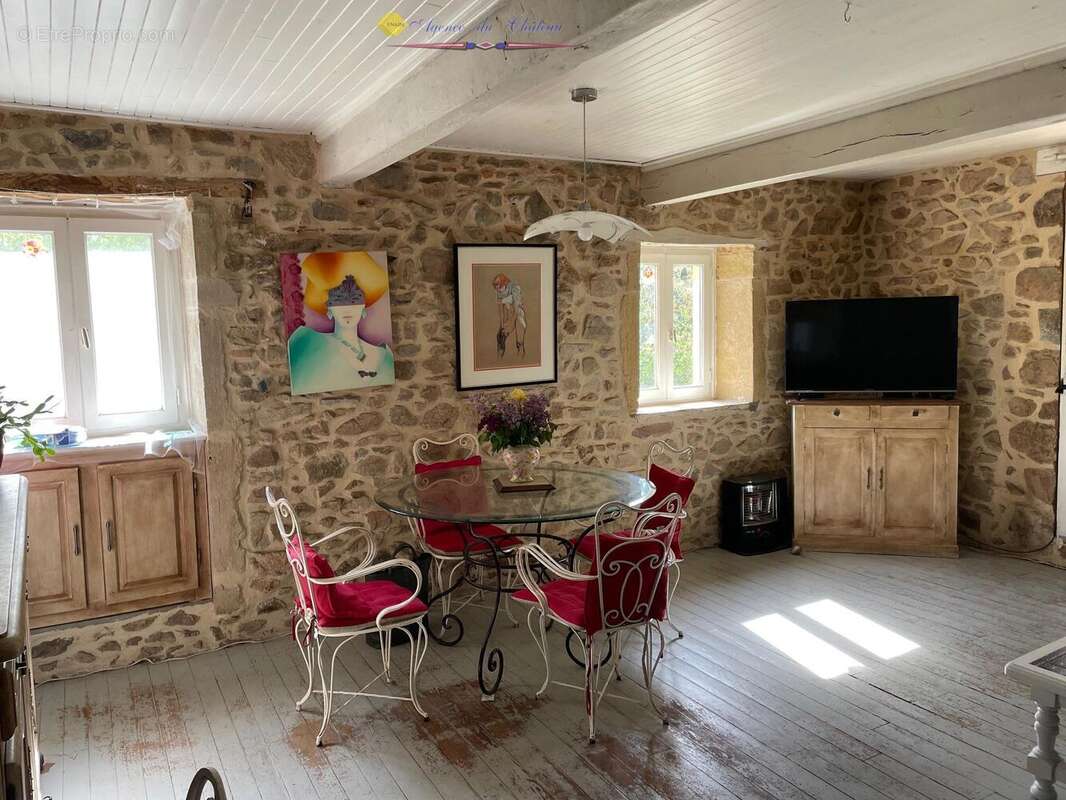 n°1 - Maison à CHAUFFAILLES