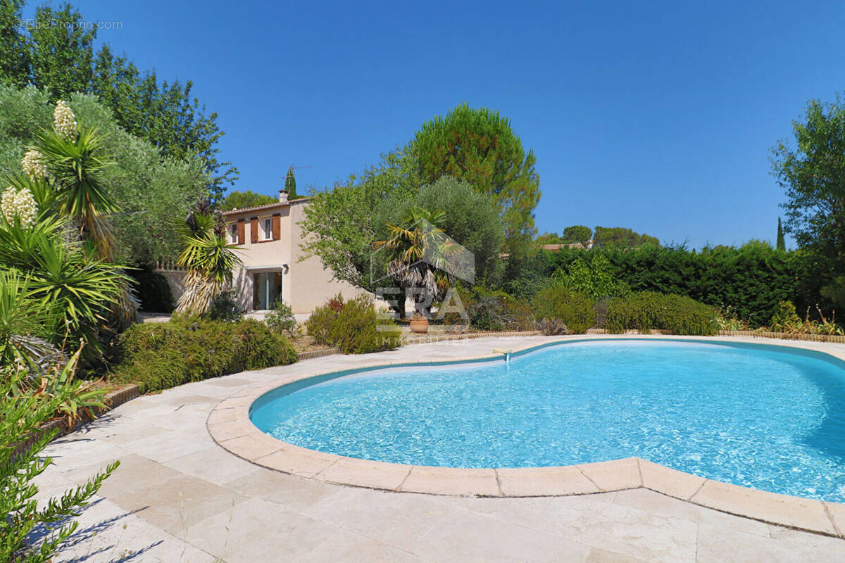 Maison à SAINT-SAVOURNIN