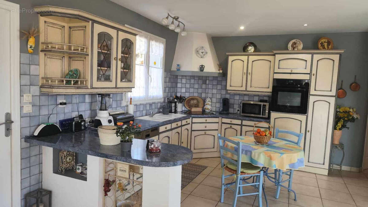 Maison à LES SALLES