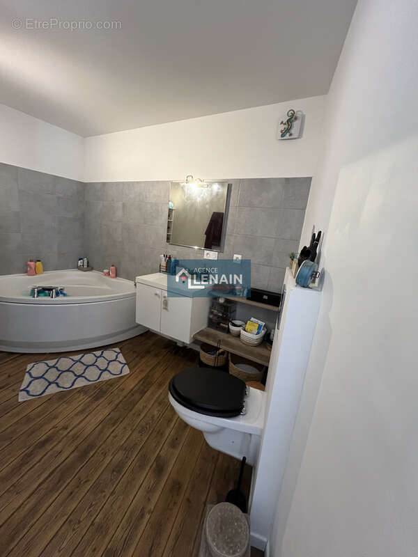 Maison à MONSIREIGNE