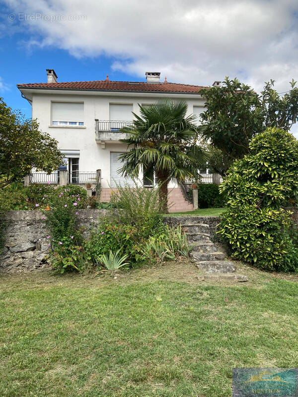 Maison à LOURDES