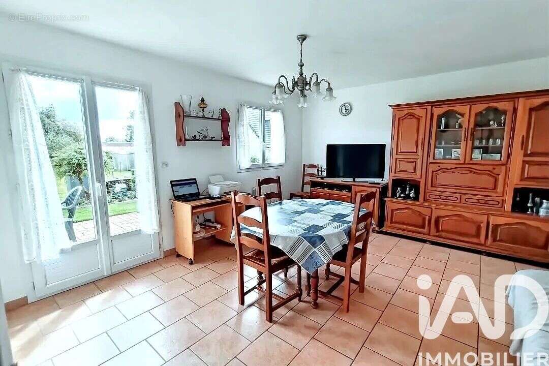 Photo 6 - Maison à BUCHY