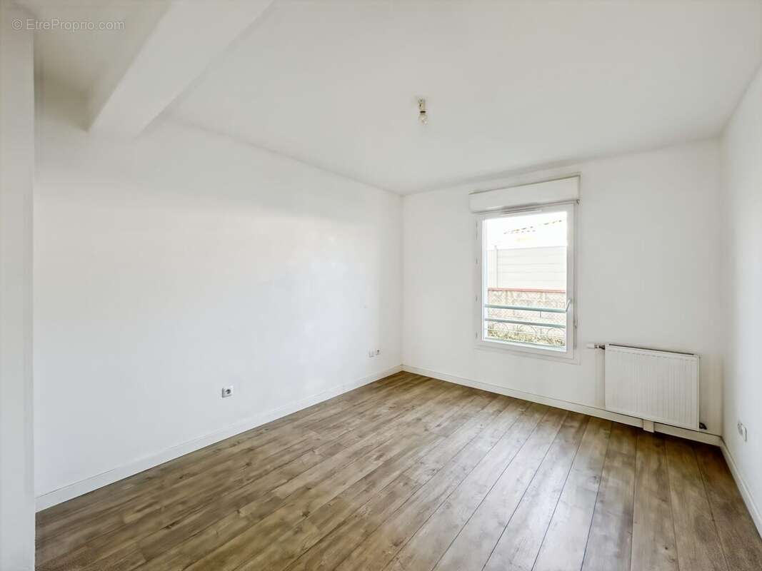 Appartement à FROUZINS