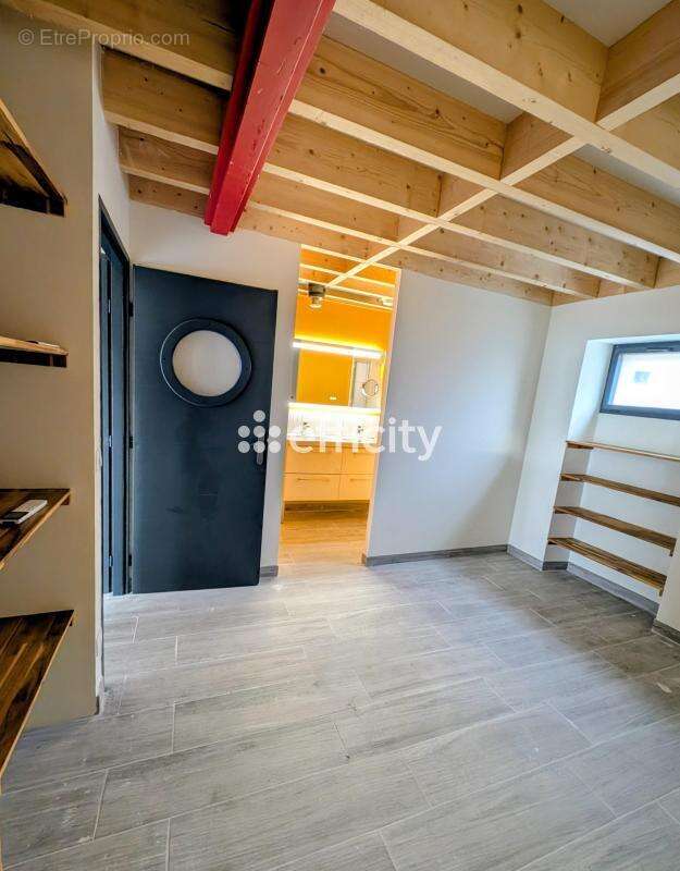 Maison à VENDAYS-MONTALIVET