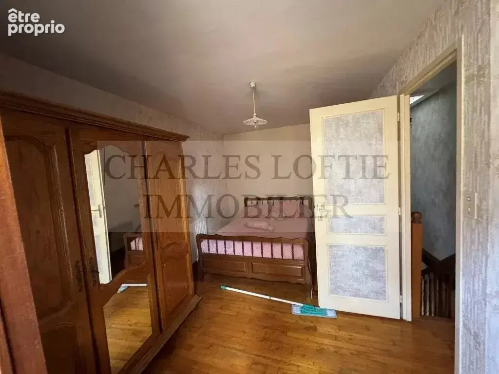 Maison en pierre dans village du Périgord avec tous commerces. - photo 8