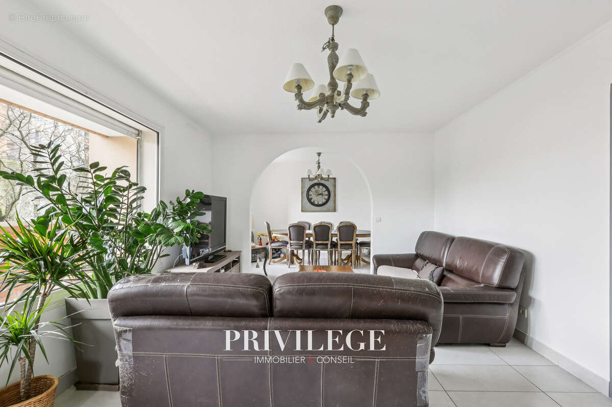 Appartement à LYON-8E