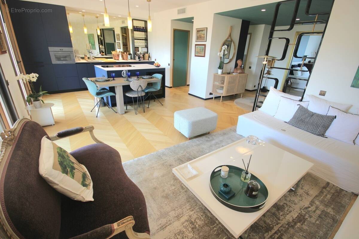 Appartement à MARSEILLE-8E