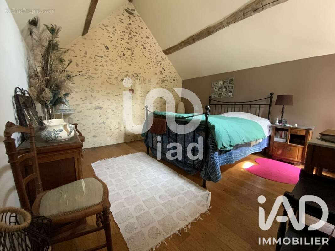 Maison 130 m² à Saint-Arnoult-En-Yvelines  - photo 7