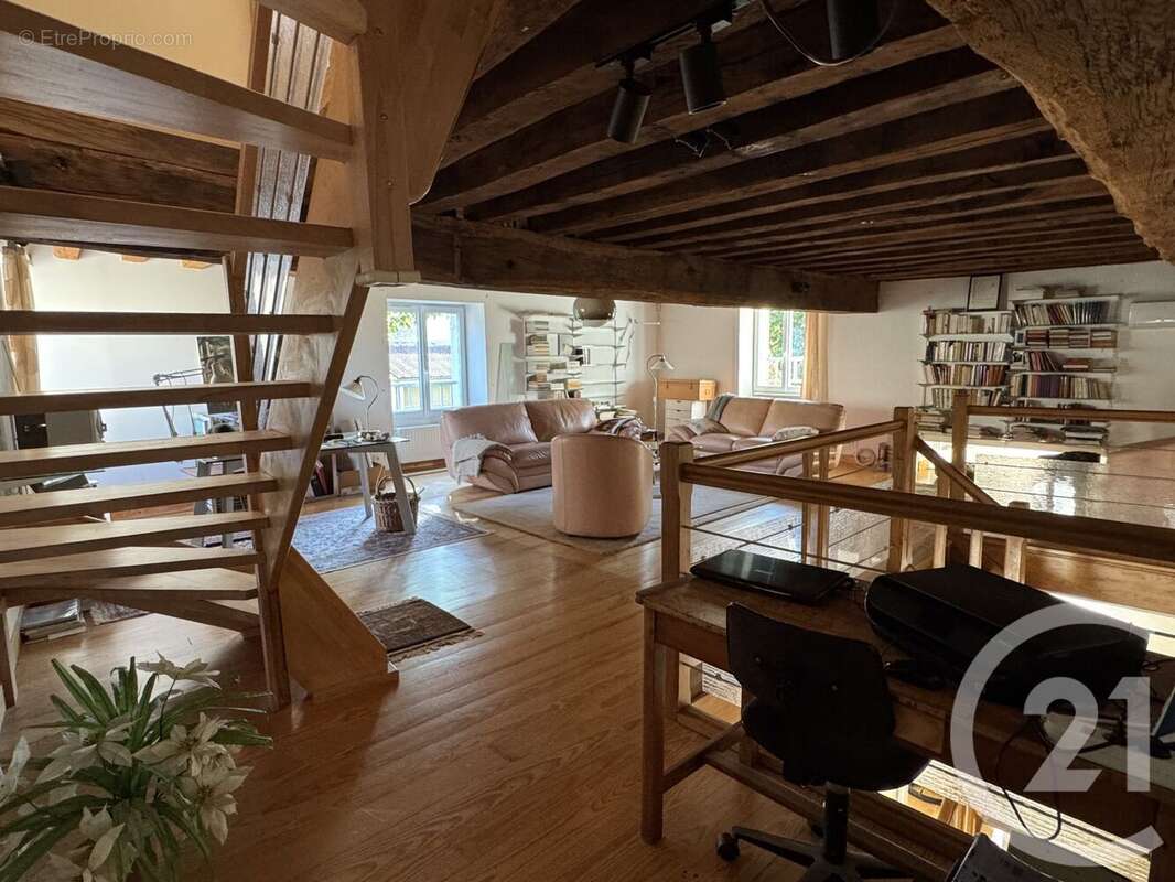 Maison à COSNE-COURS-SUR-LOIRE