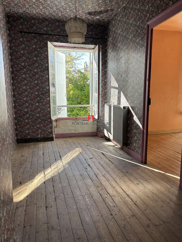 Maison à SAINT-ANDRE-DE-CUBZAC