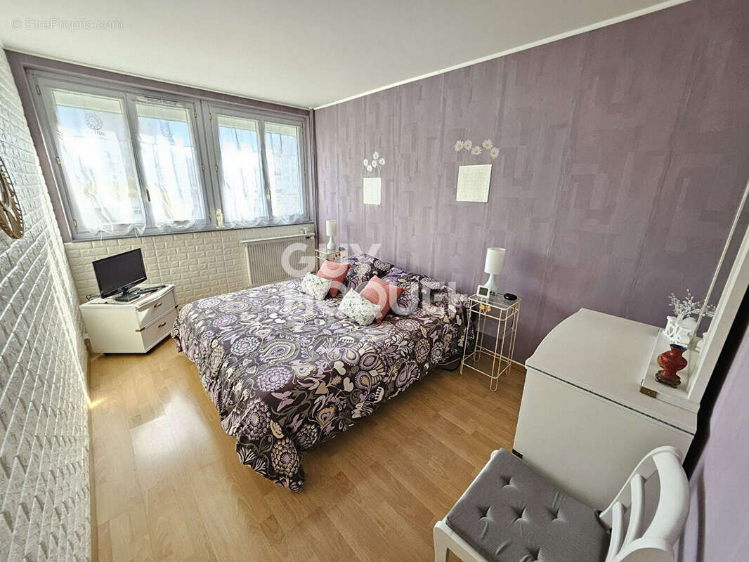 Appartement à ROSNY-SOUS-BOIS