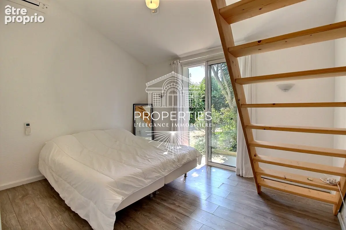 Bormes - le pin - maison de plain-pied - 100m² - 3 chambres - piscine - garage - photo 6