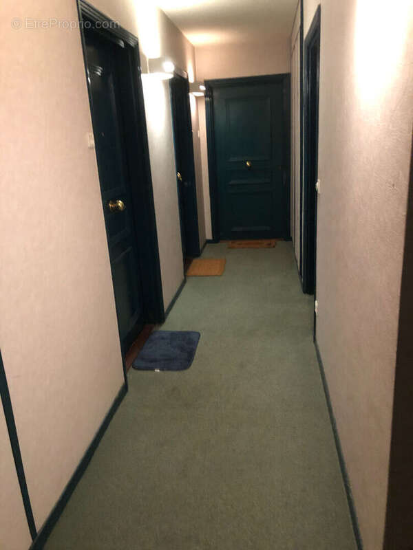 Appartement à BUC