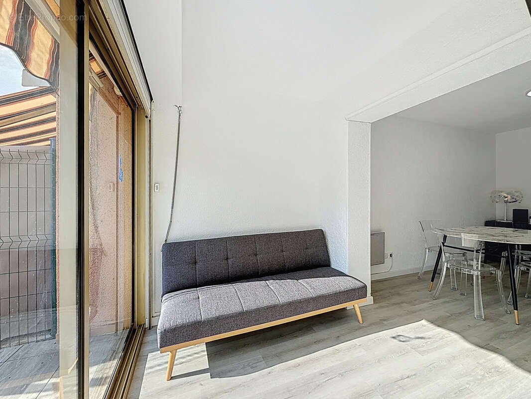 Appartement à SIX-FOURS-LES-PLAGES