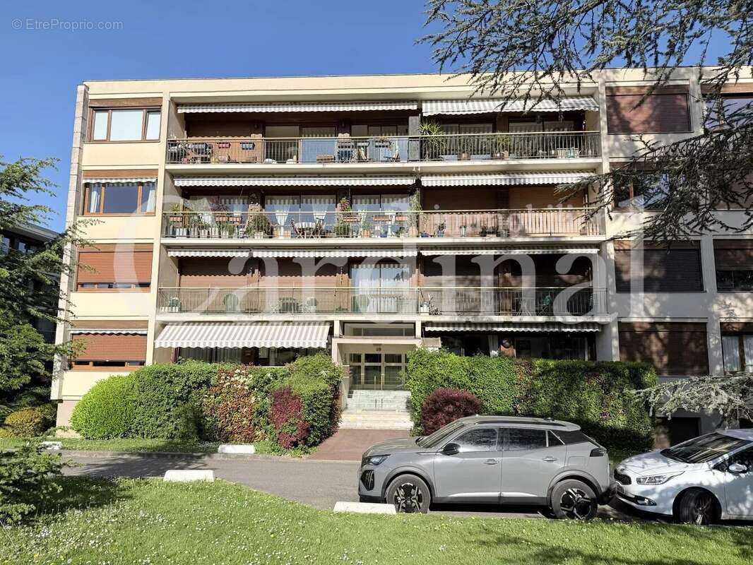 Appartement à NOISY-LE-ROI