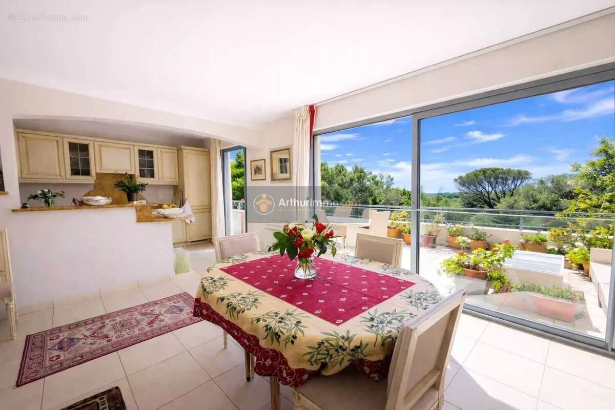 Appartement à SAINT-RAPHAEL