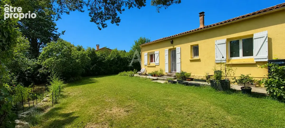 Villa de plain pied lumineuse cereste en luberon terrain clos garage  dependance - photo 3