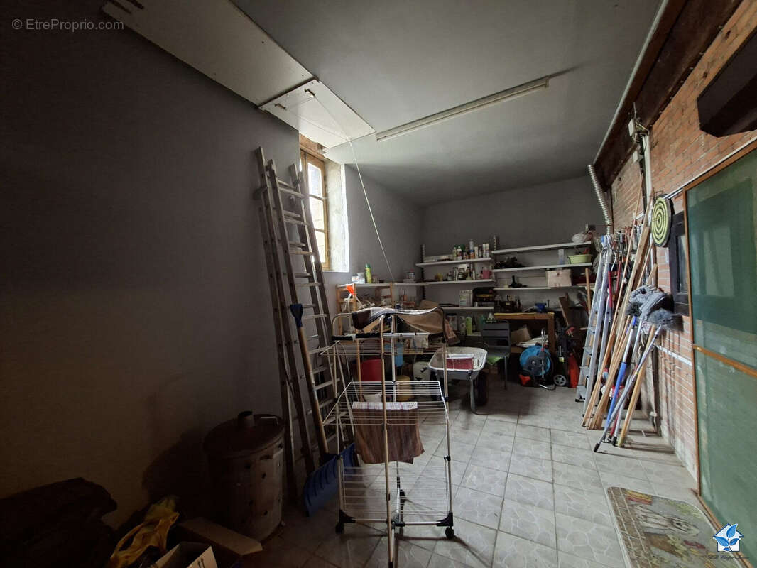 Maison à COSNE-D&#039;ALLIER