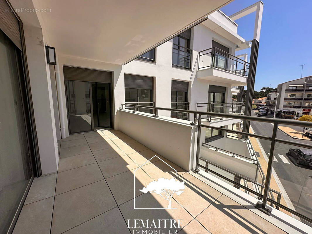 Appartement à LES MATHES
