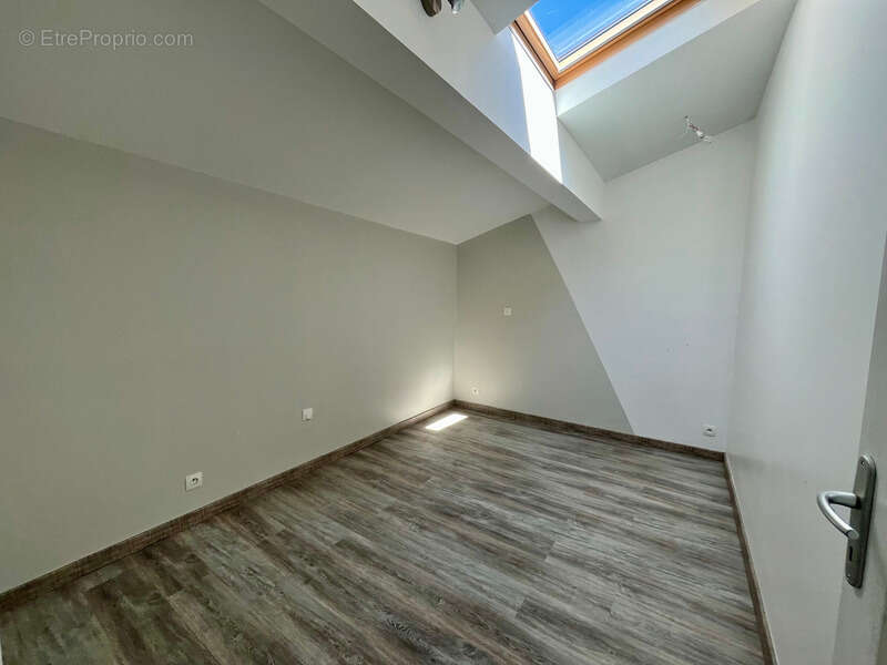 Maison à SAINTE-GEMME-LA-PLAINE