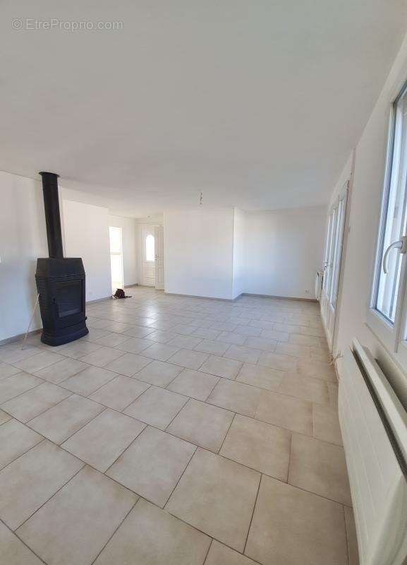 Maison à LA GUERCHE-SUR-L'AUBOIS