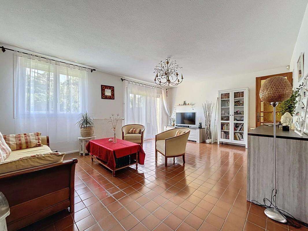 Maison à MONTIGNY-LE-BRETONNEUX