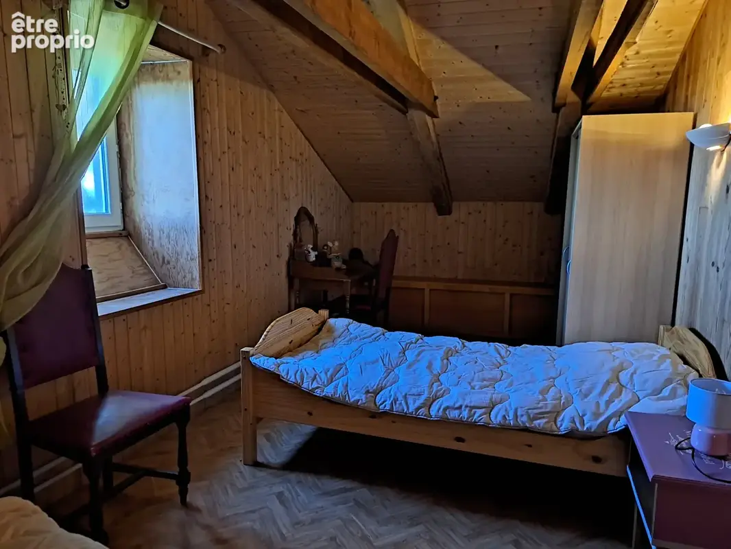 Ancienne petite chaumière au toit de lauzes sur 6000 m2 de terrain - photo 18