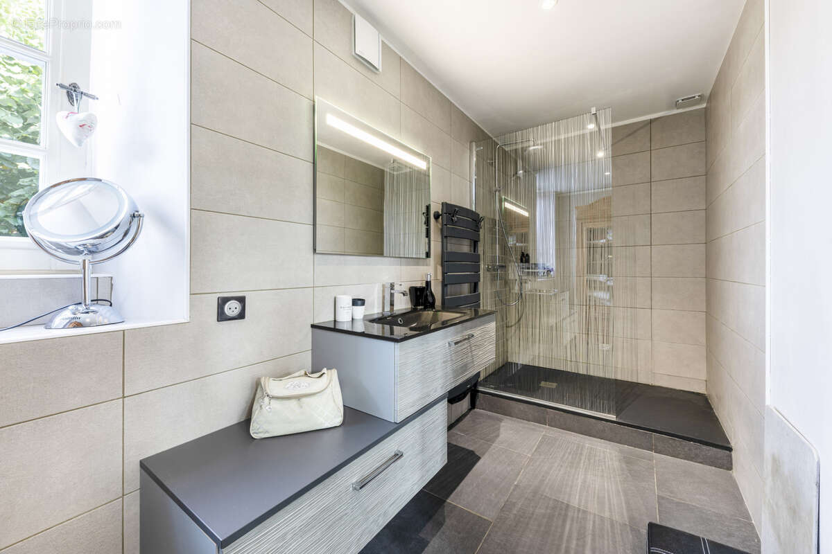 Maison à ARNOUVILLE-LES-MANTES