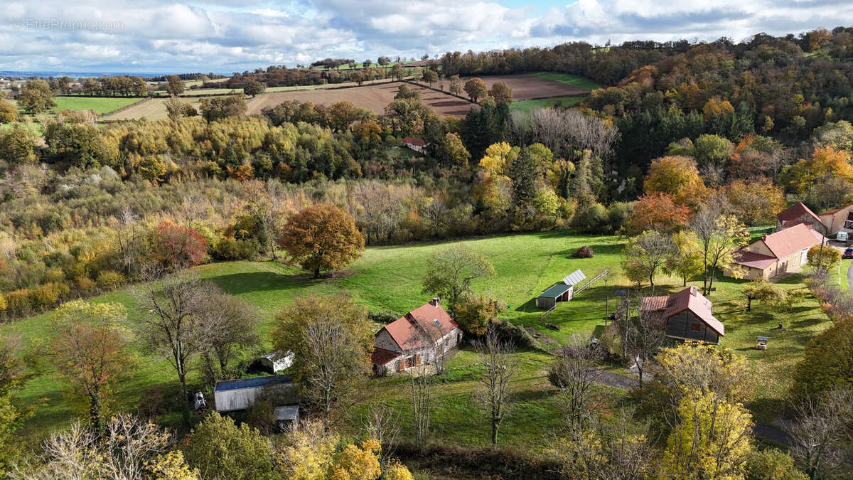 Maison à ECHASSIERES
