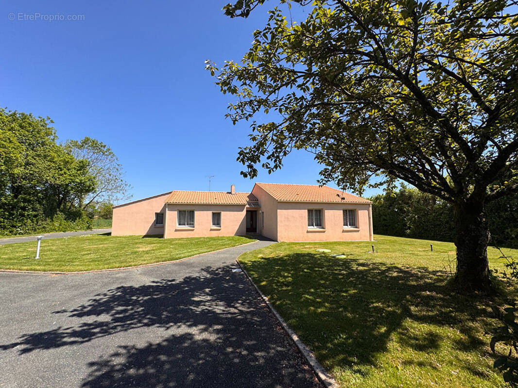 Maison à VENANSAULT