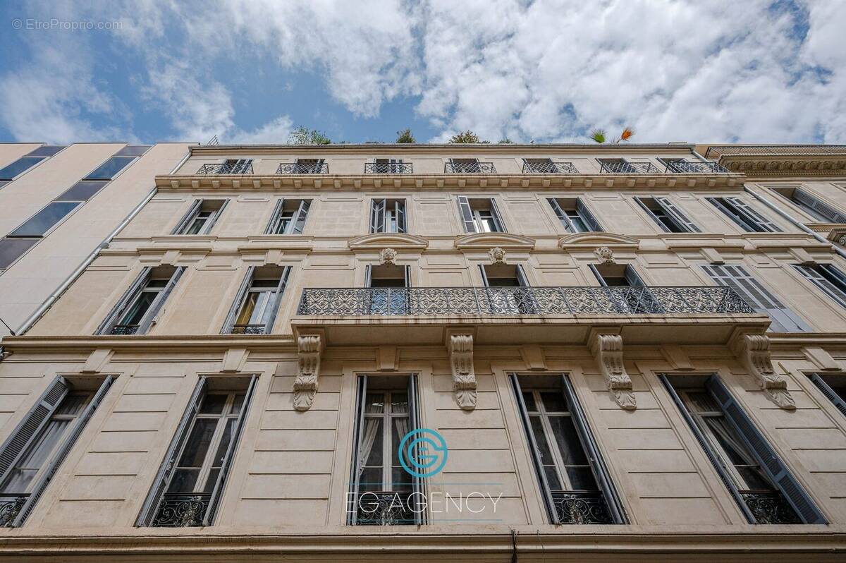 Commerce à MARSEILLE-6E