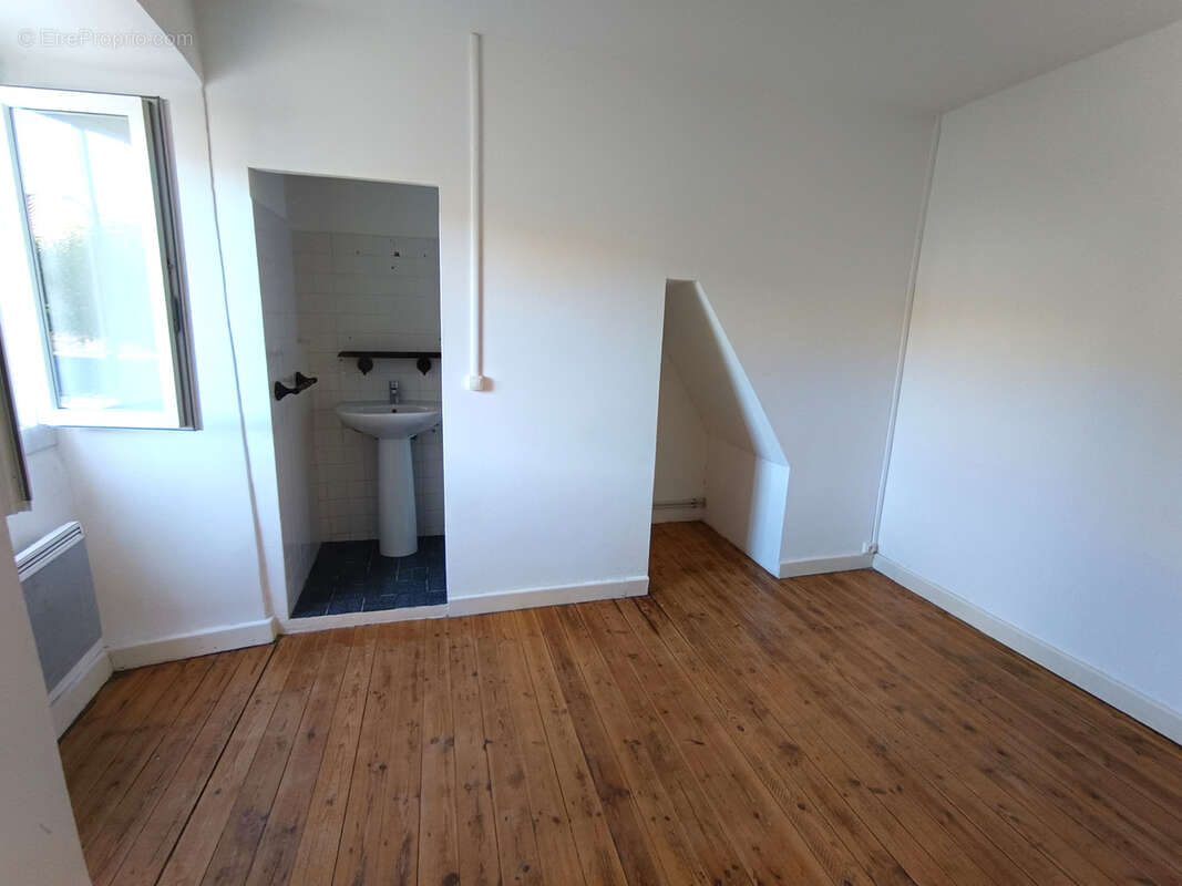 Maison à SAINT-PRIVAT