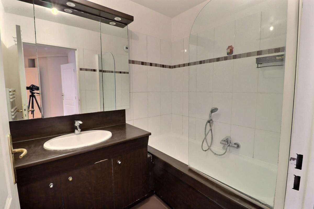 Appartement à SURESNES