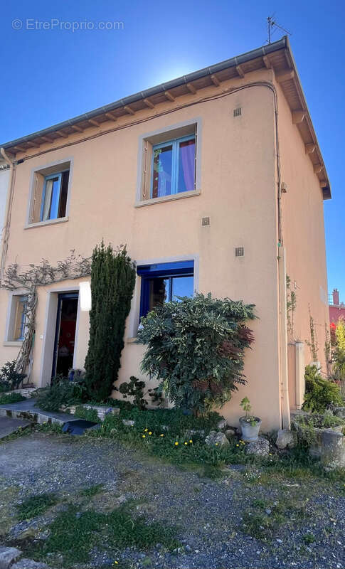 Maison à YZEURE