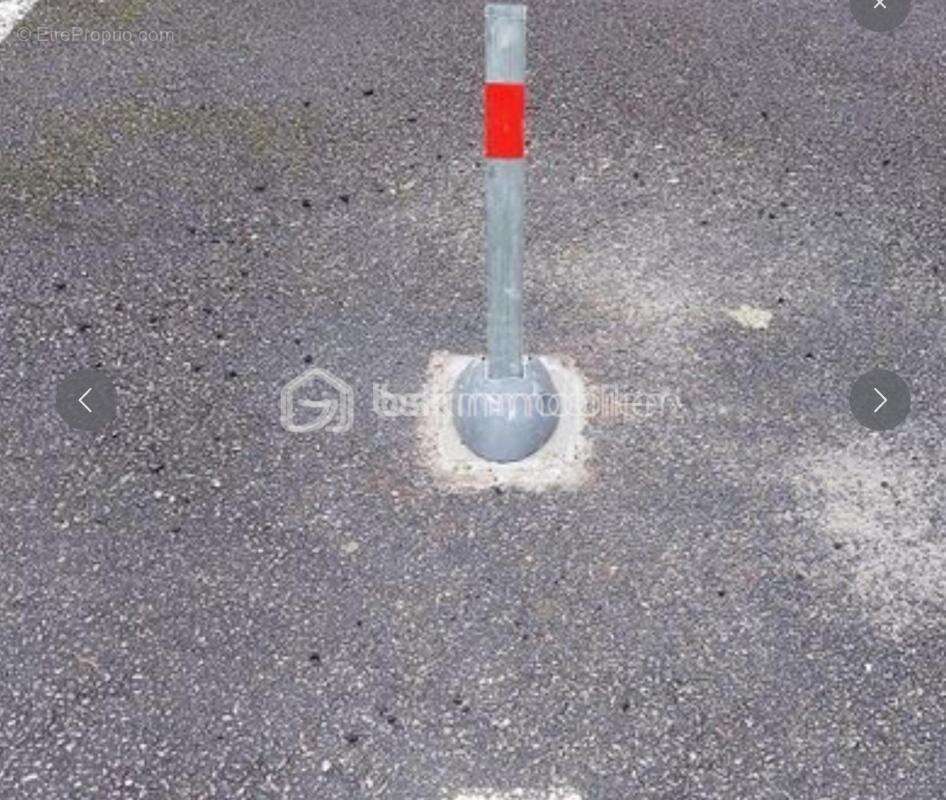 Parking de 15 m² à Brech - photo 2