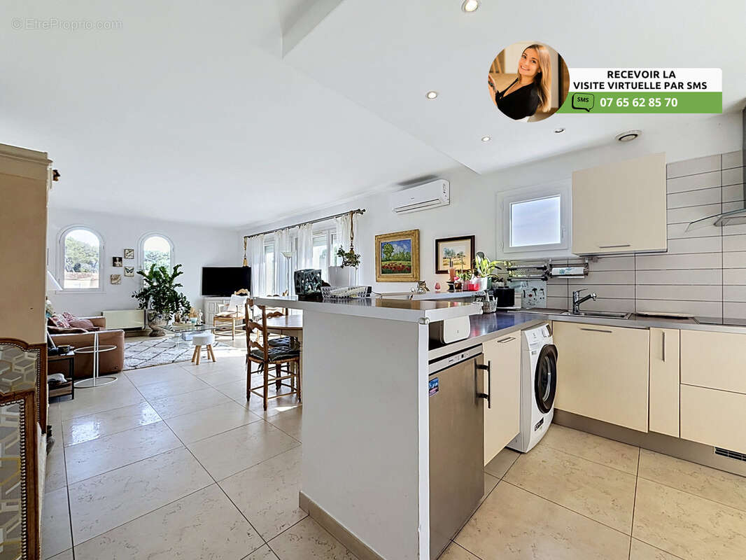 Appartement à VILLENEUVE-LOUBET